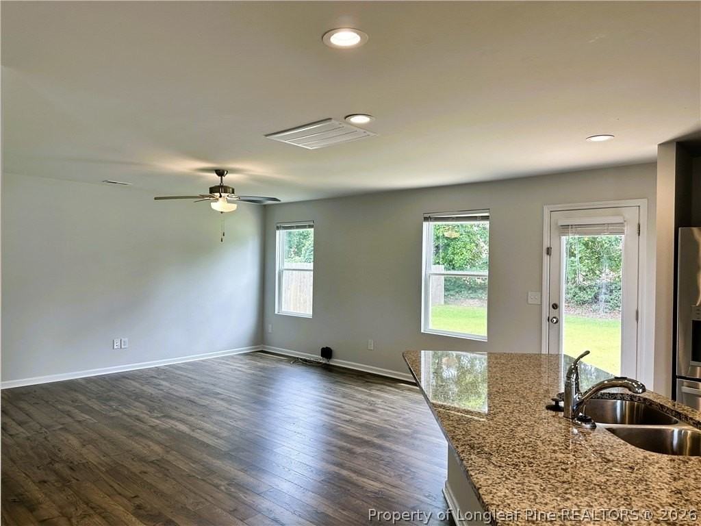 240 Melbourne Dr - Photo 7 of 21