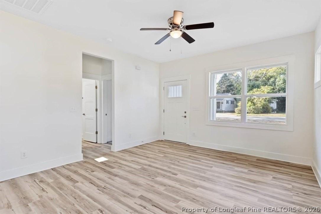 601 E Bay St - Photo 5 of 23