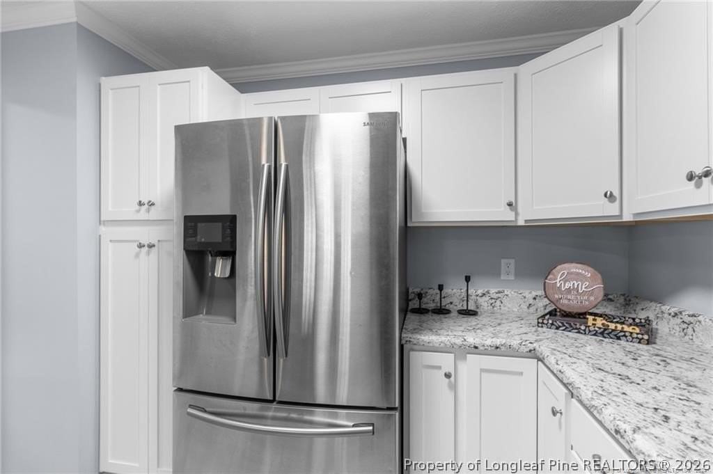 3340 Harbour Pointe Pl #7 - Photo 3 of 24