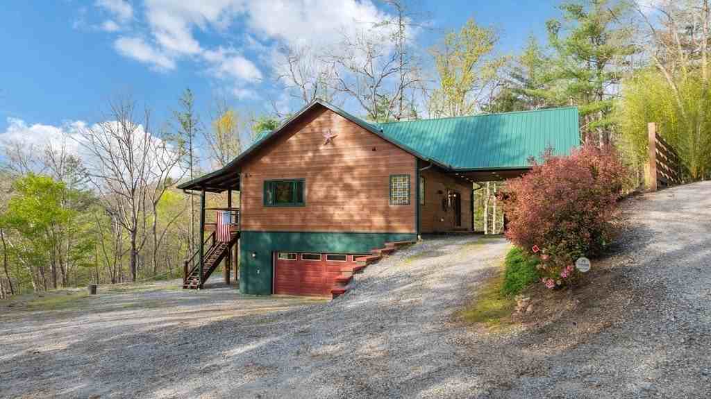 18 Natures Edge Rd - Photo 2 of 16