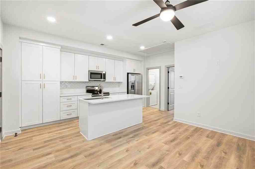 122 Hilltop Dr Sw #A - Photo 6 of 18