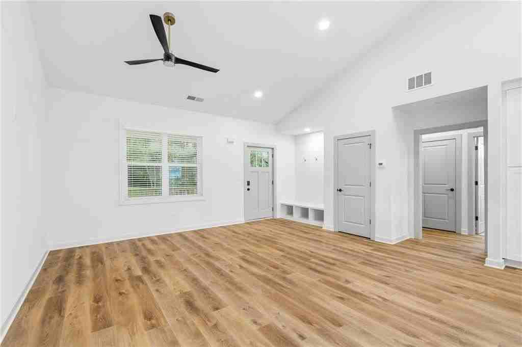 128 Hilltop Dr Sw - Photo 5 of 28