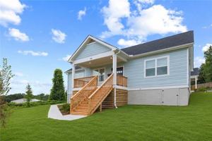 featured image of 129 Hilltop Dr Sw