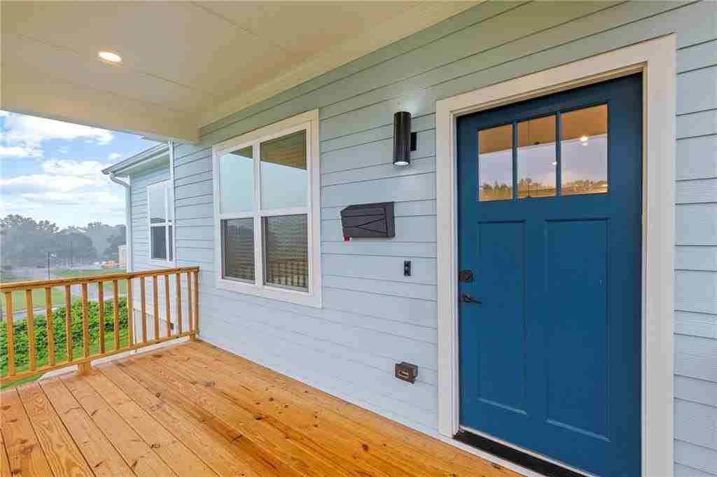 129 Hilltop Dr Sw - Photo 2 of 25