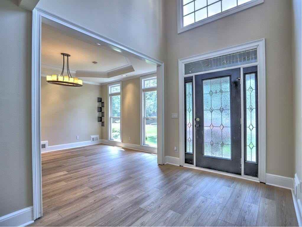 3237 Waldwick Way Se - Photo 2 of 37