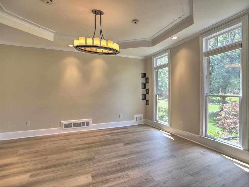 3237 Waldwick Way Se - Photo 3 of 37
