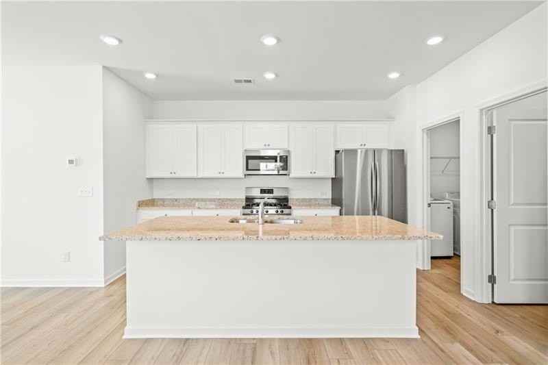 1588 Haypatch Ln - Photo 5 of 36