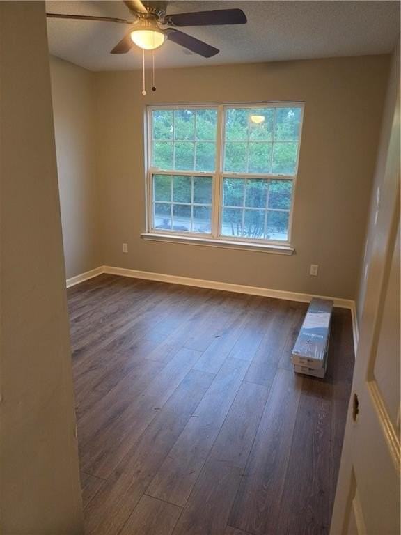 550 Parkway Rd - Photo 4 of 4