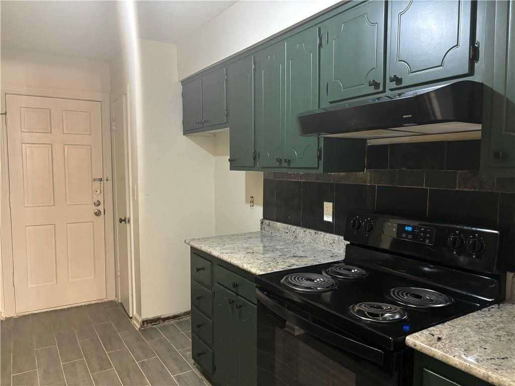 146 Rue Fontaine - Photo 5 of 36