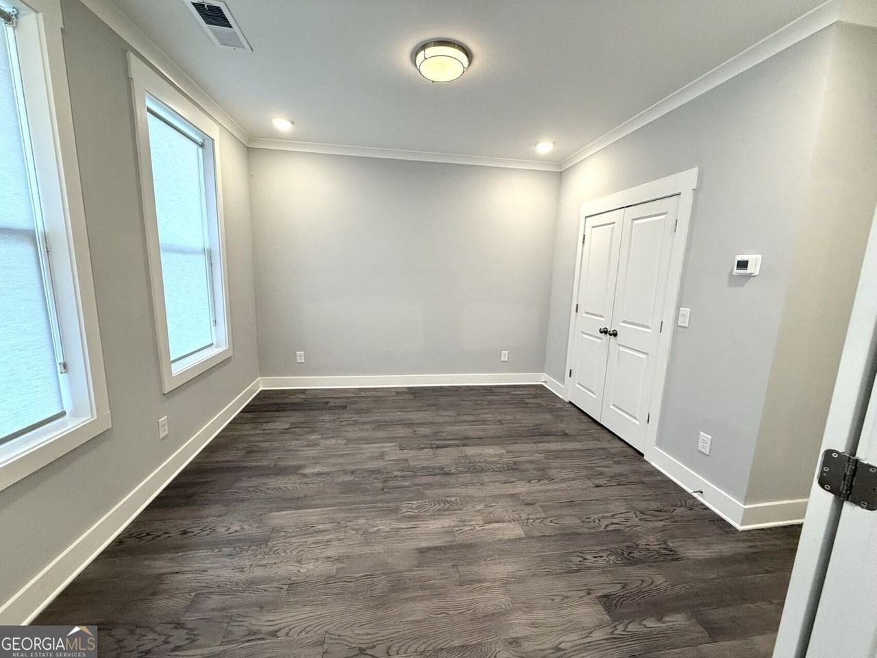 1031 Robert Smalls Way - Photo 5 of 34