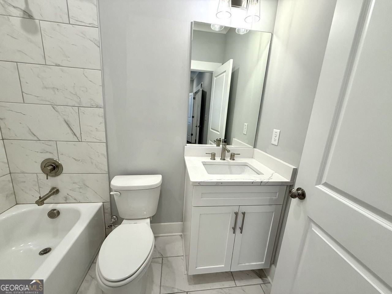 1031 Robert Smalls Way - Photo 7 of 34