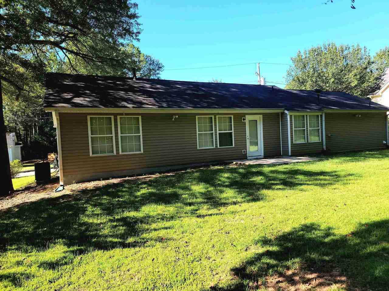 7025 Stoneridge Dr - Photo 2 of 14