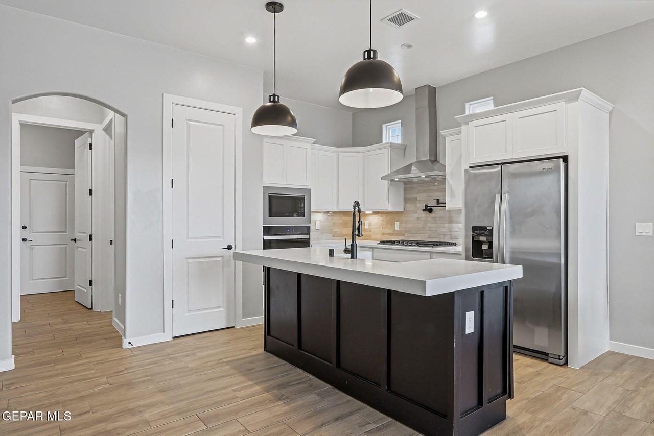 3740 Model Ln - Photo 6 of 31