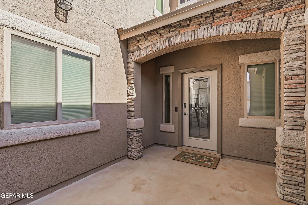 14844 Sunny Land Ave - Photo 4 of 49