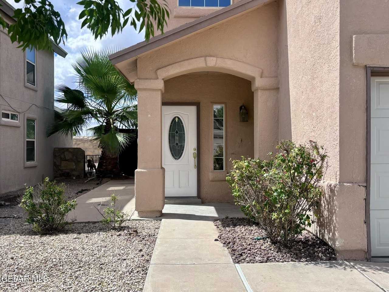 12312 Tierra Laguna Dr - Photo 2 of 19
