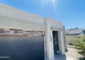 featured image of 224 Wardour Castle Pl