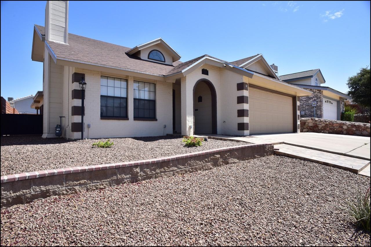 7229 Canyon Run Dr - Photo 2 of 50