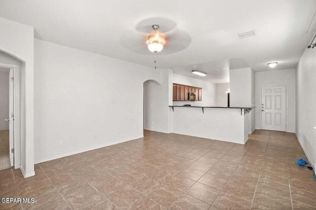 14271 Rattler Point Dr - Photo 4 of 21