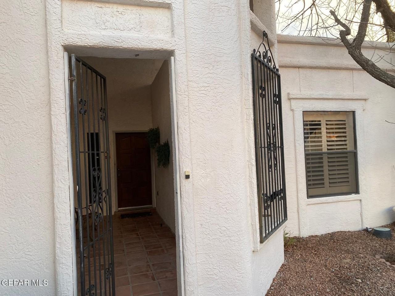 864 Dulce Tierra Dr - Photo 4 of 34