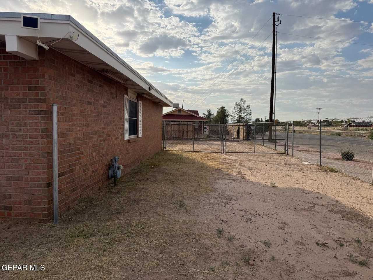 8877 Dulce Cir - Photo 2 of 13