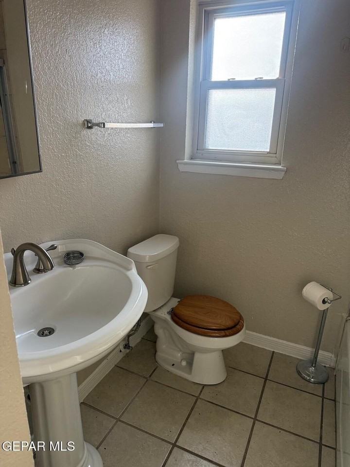 8877 Dulce Cir - Photo 6 of 13