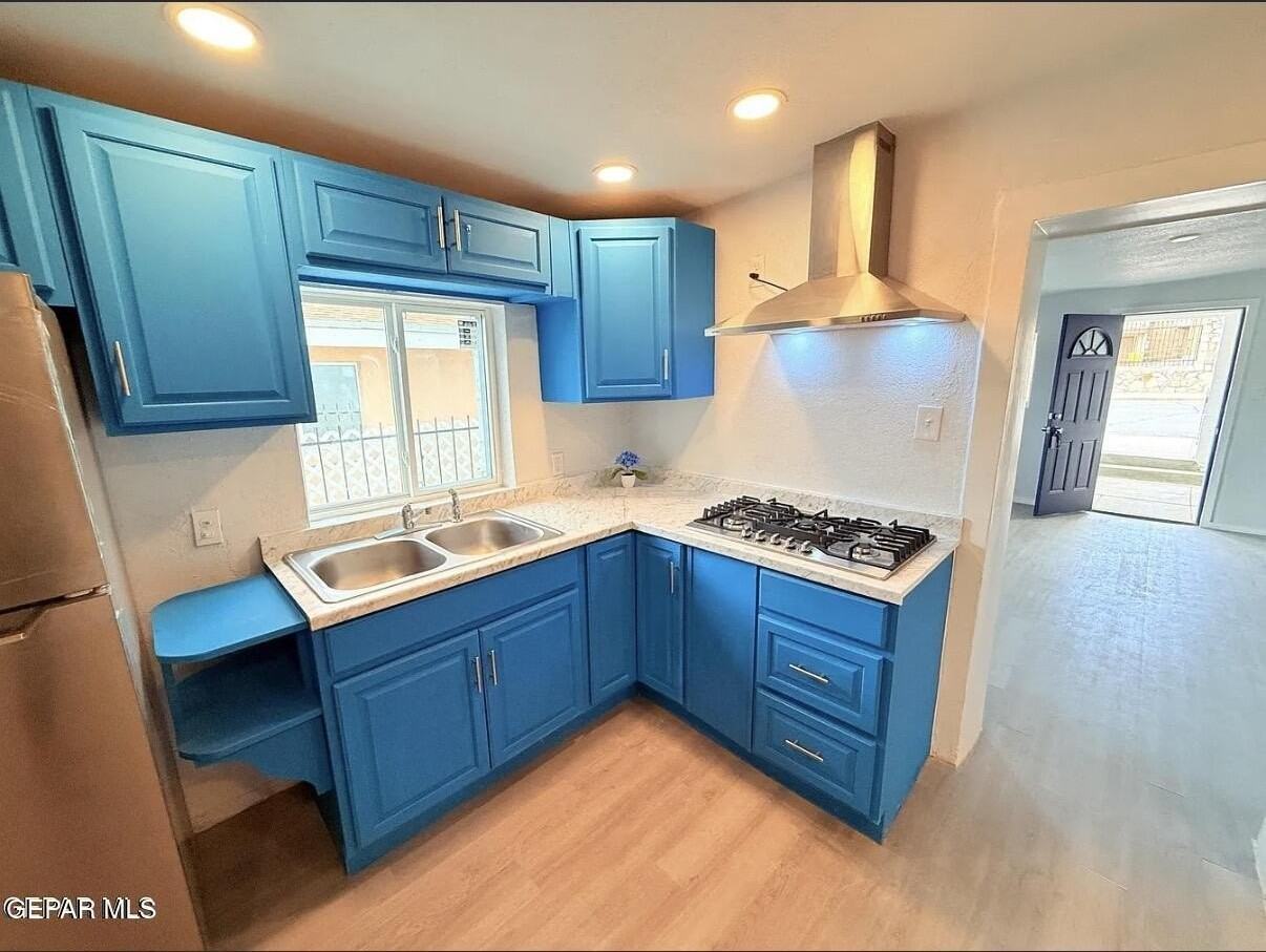 5658 Dailey Ave - Photo 6 of 15