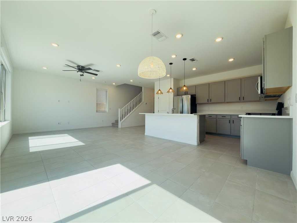 7934 Texas Hills St - Photo 4 of 16
