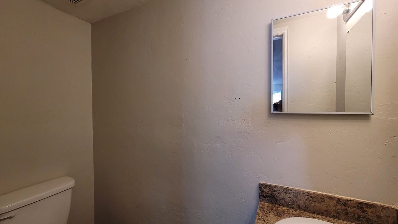 513 Sw 68th Ter #1 - Photo 5 of 14