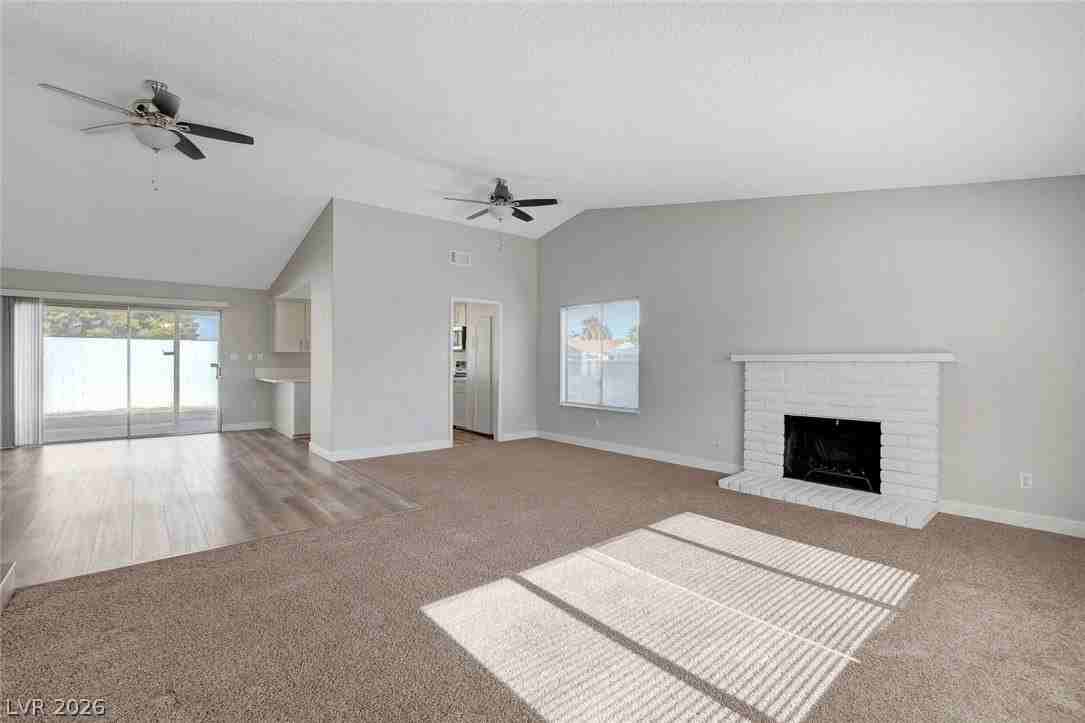 1784 Crest Ave - Photo 6 of 20
