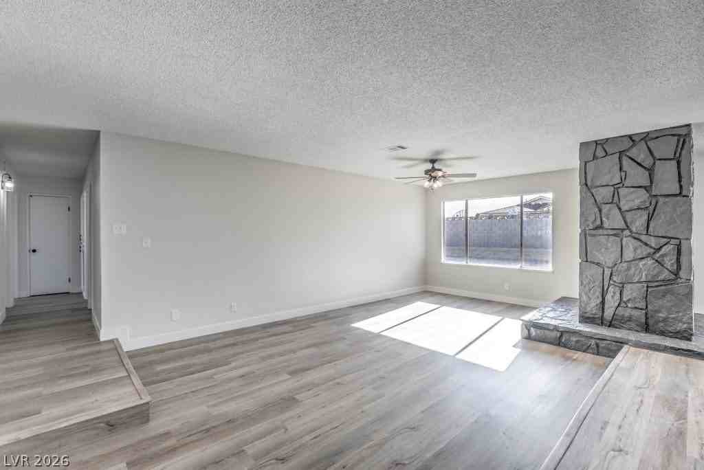 7201 Blizzard Ln - Photo 4 of 18