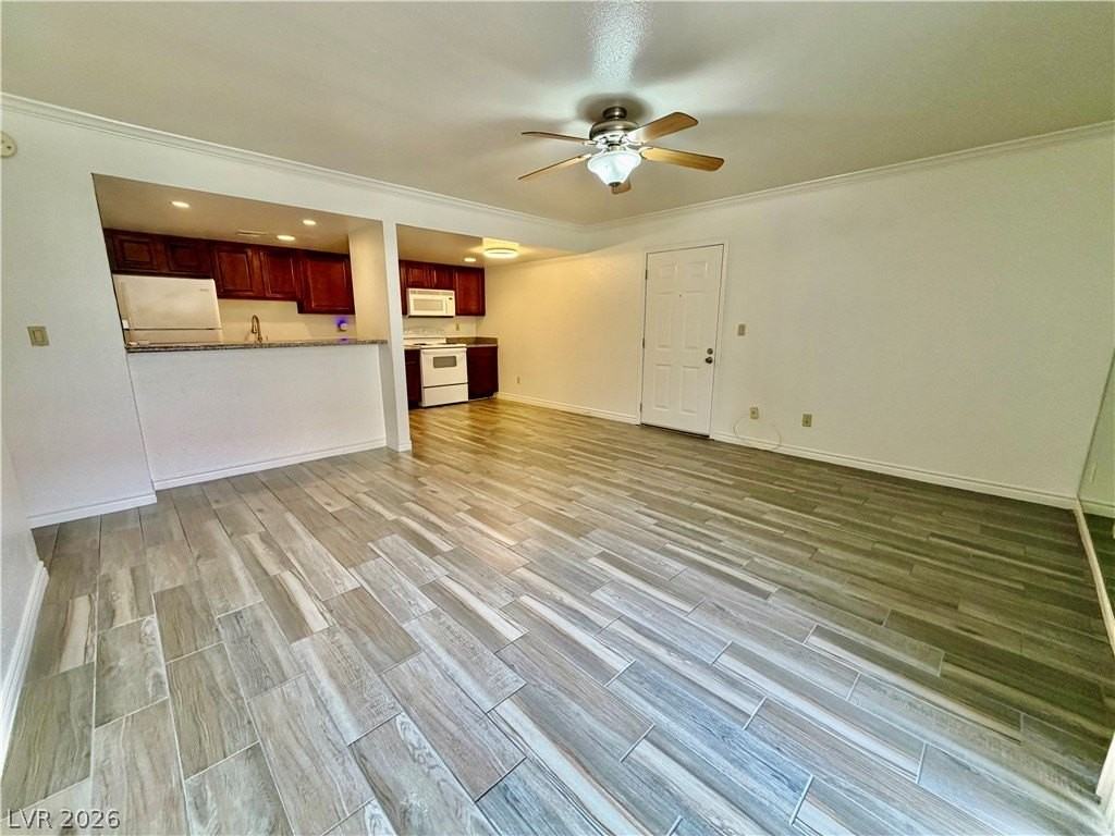 4410 Sandy River Dr #21 - Photo 4 of 33