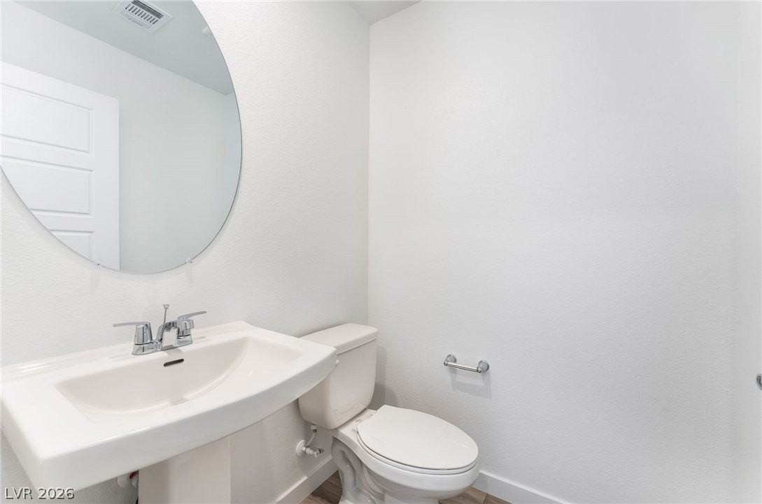 2112 Abraham Ave - Photo 4 of 18