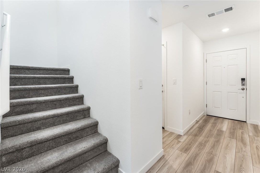 2112 Abraham Ave - Photo 6 of 18