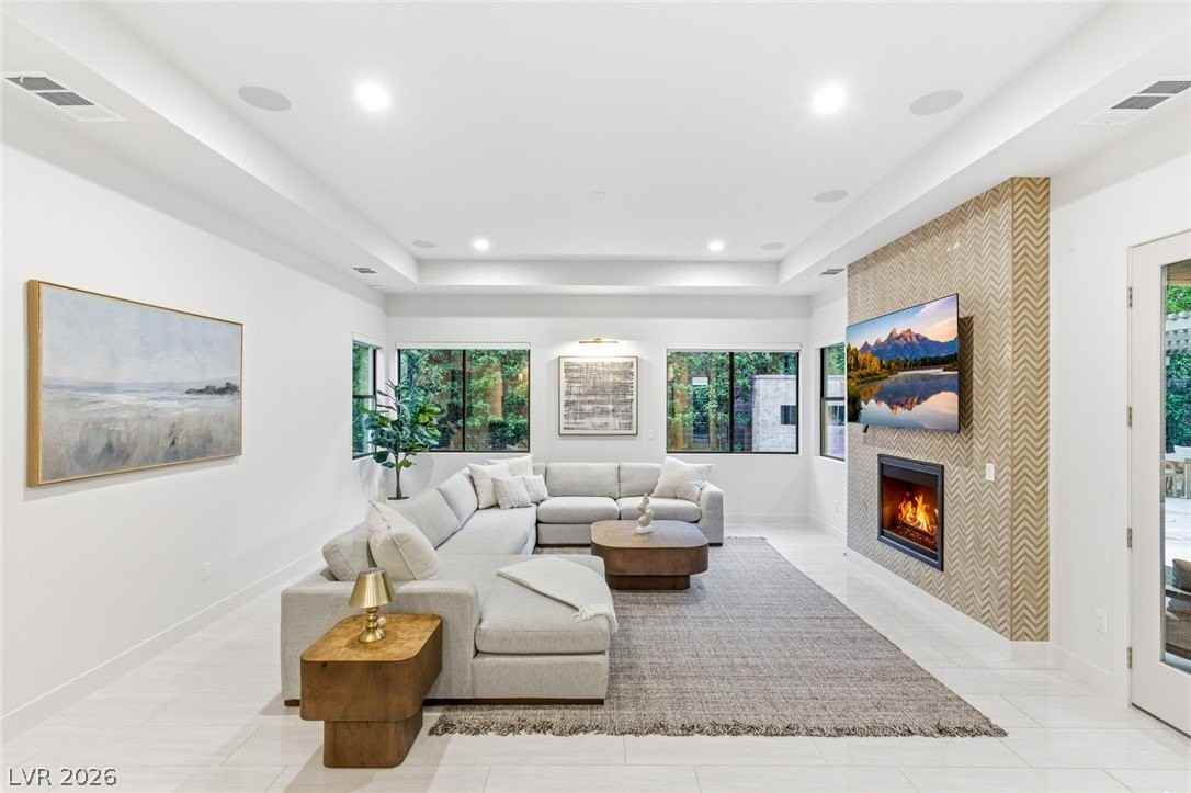 75 Pristine Glen St - Photo 4 of 50