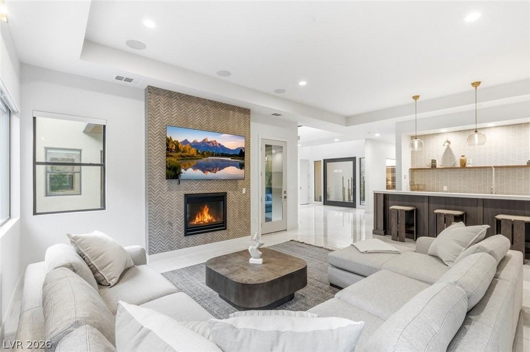 75 Pristine Glen St - Photo 6 of 50