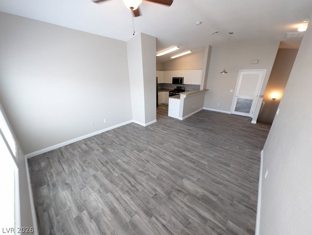 8708 Tomnitz Ave #101 - Photo 4 of 21