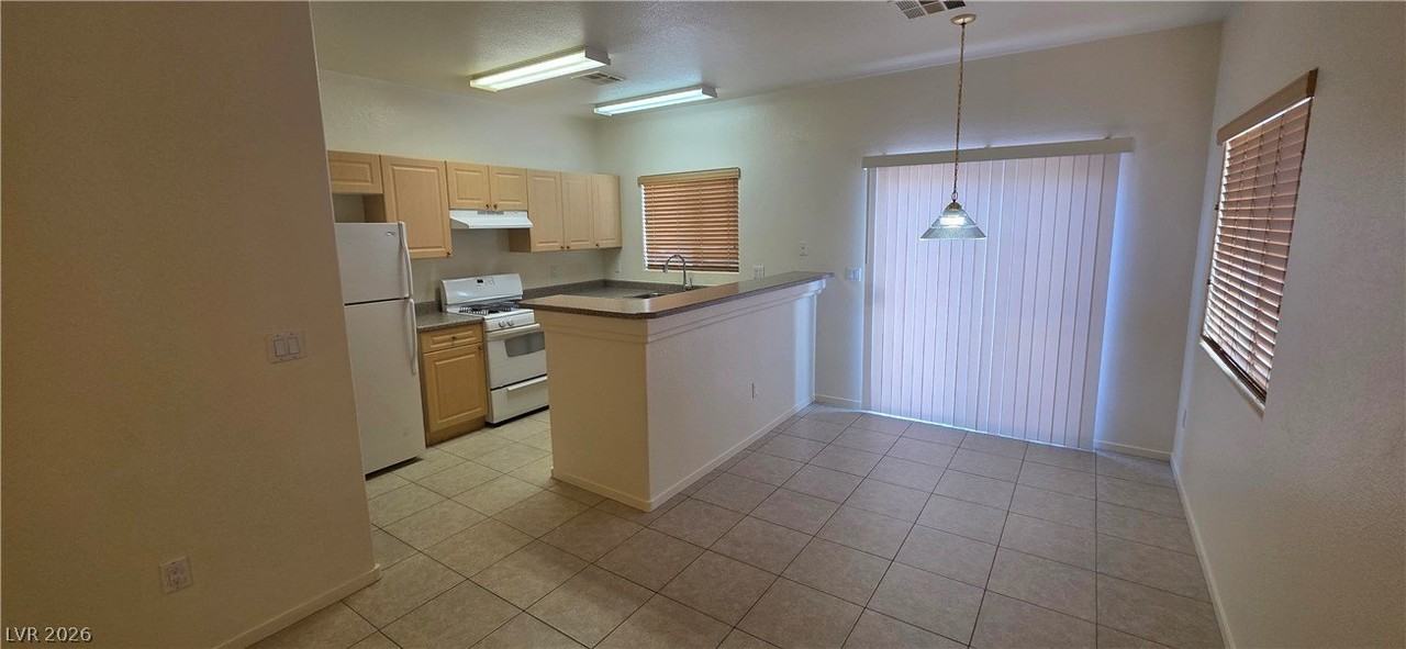 8832 Roping Rodeo Ave #102 - Photo 5 of 9