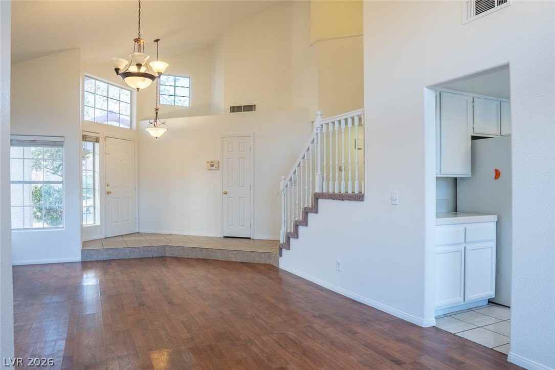 7608 Botany Bay Dr - Photo 4 of 18