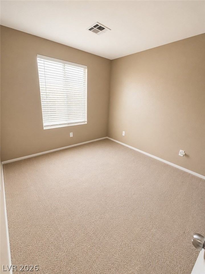 5925 Hudson Woods Ct - Photo 5 of 6