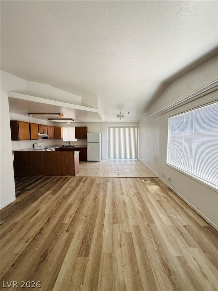 1820 Galaxy St #A - Photo 4 of 14