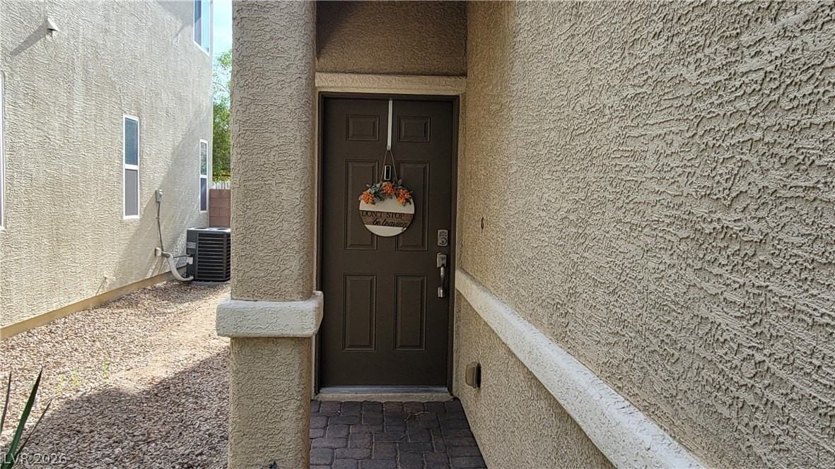 5623 Bishop Flowers St - Photo 2 of 49