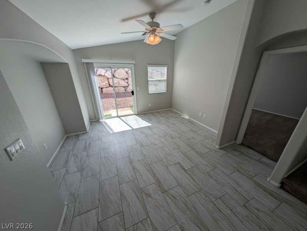 7629 Concord Heights St - Photo 6 of 33