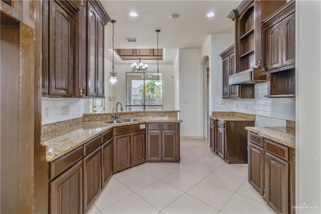 4012 Tyler Ave - Photo 5 of 21