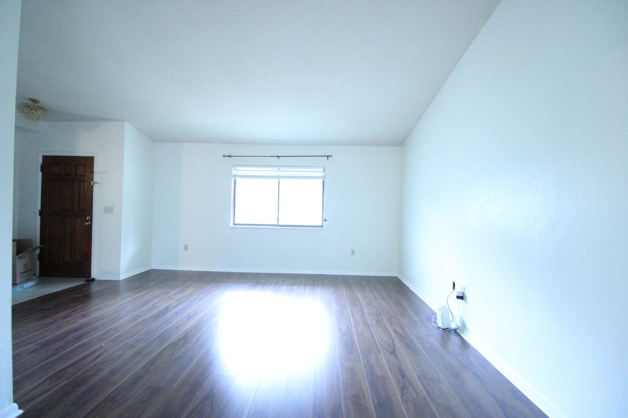 1624 Sw 77th Ter #1 - Photo 2 of 13