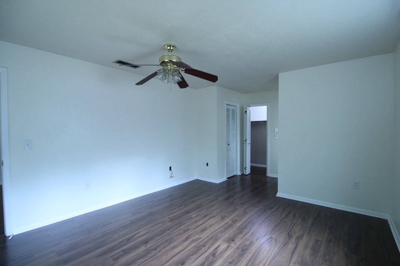 1624 Sw 77th Ter #1 - Photo 6 of 13