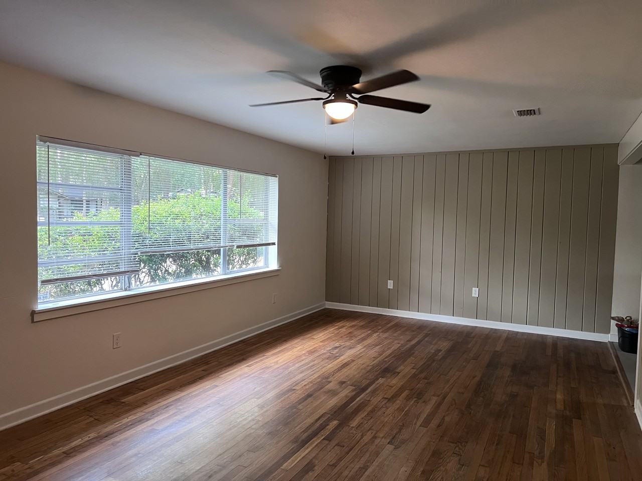 3035 W University Ave #1 - Photo 7 of 16