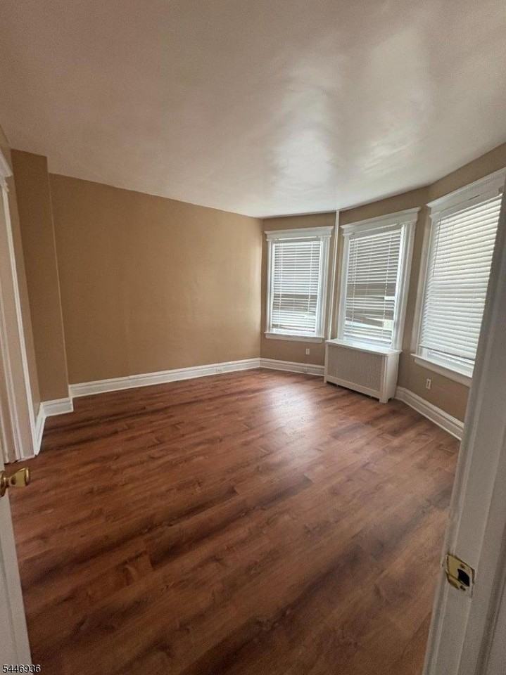 62 Becker Ter - Photo 3 of 9