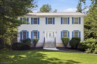 2057 Lakeside Dr W - Photo 1 of 1