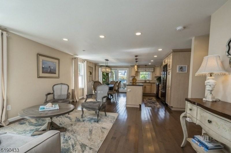 32 Beechwood Rd - Photo 4 of 29