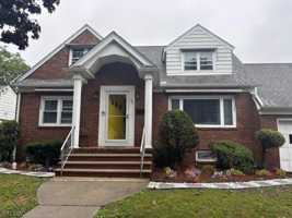 featured image of 95 Alfred St